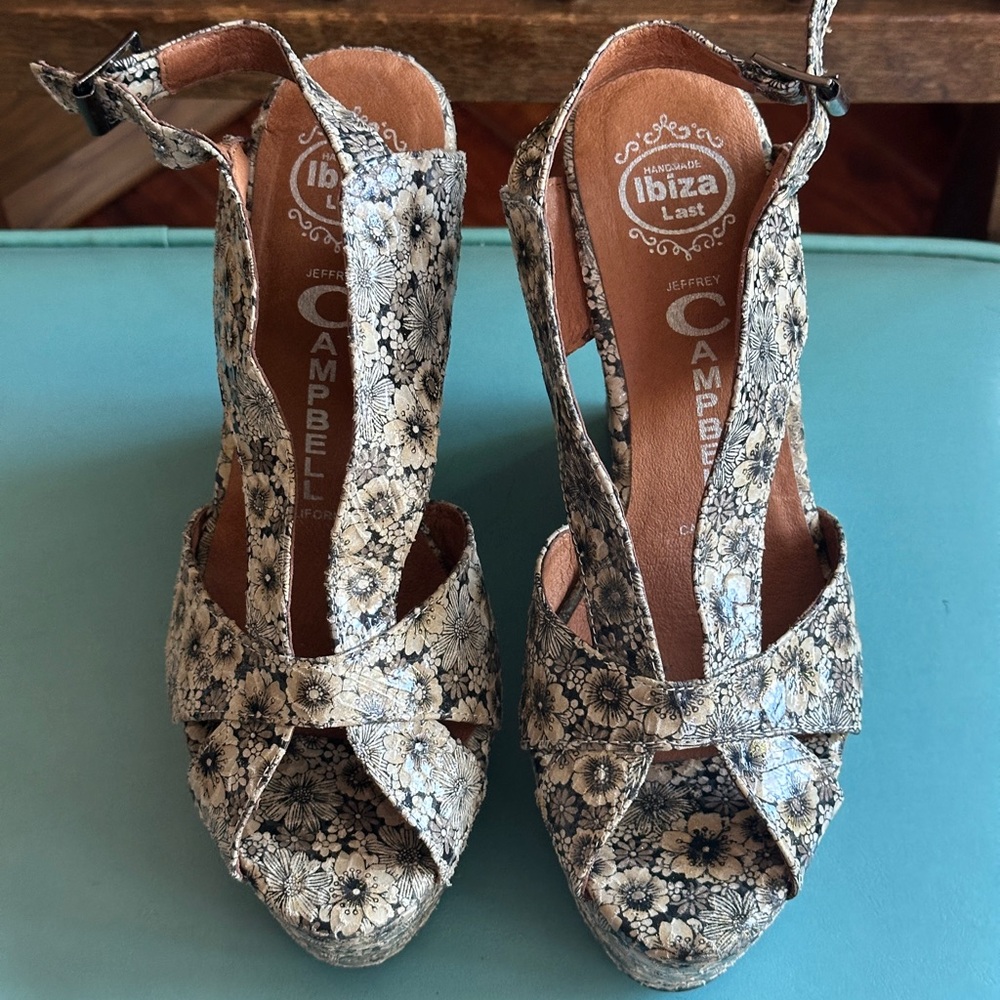 Jeffrey Campbell Floral Women's Sandals - Black and White